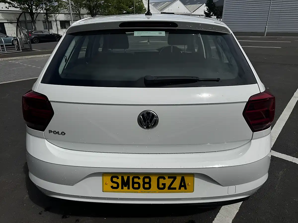 Used 2018 Volkswagen Polo Se White - Interior and Exterior details 9