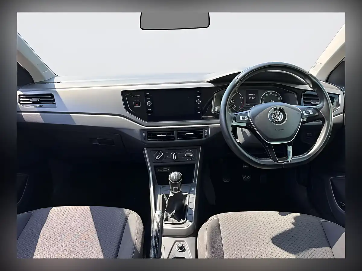 Used 2018 Volkswagen Polo Se White - Interior and Exterior details 12