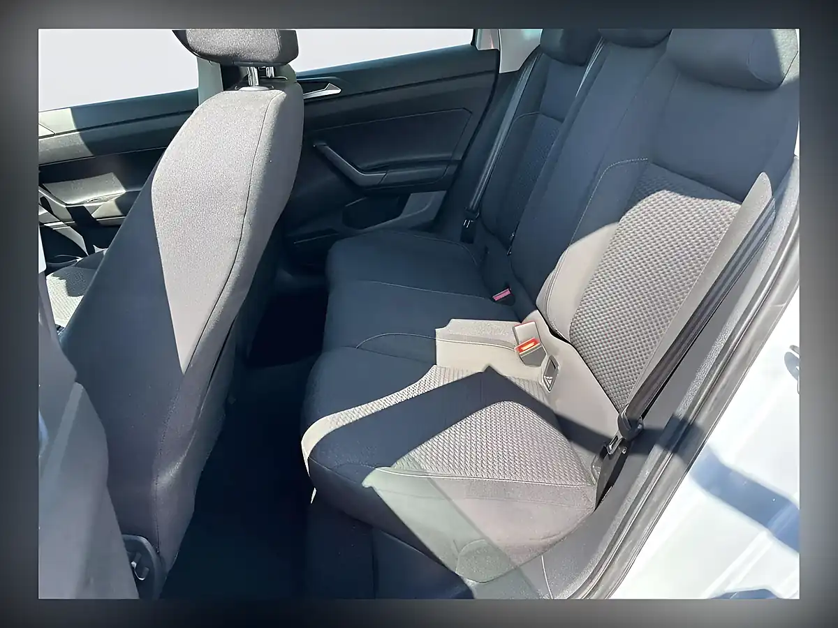 Used 2018 Volkswagen Polo Se White - Interior and Exterior details 14