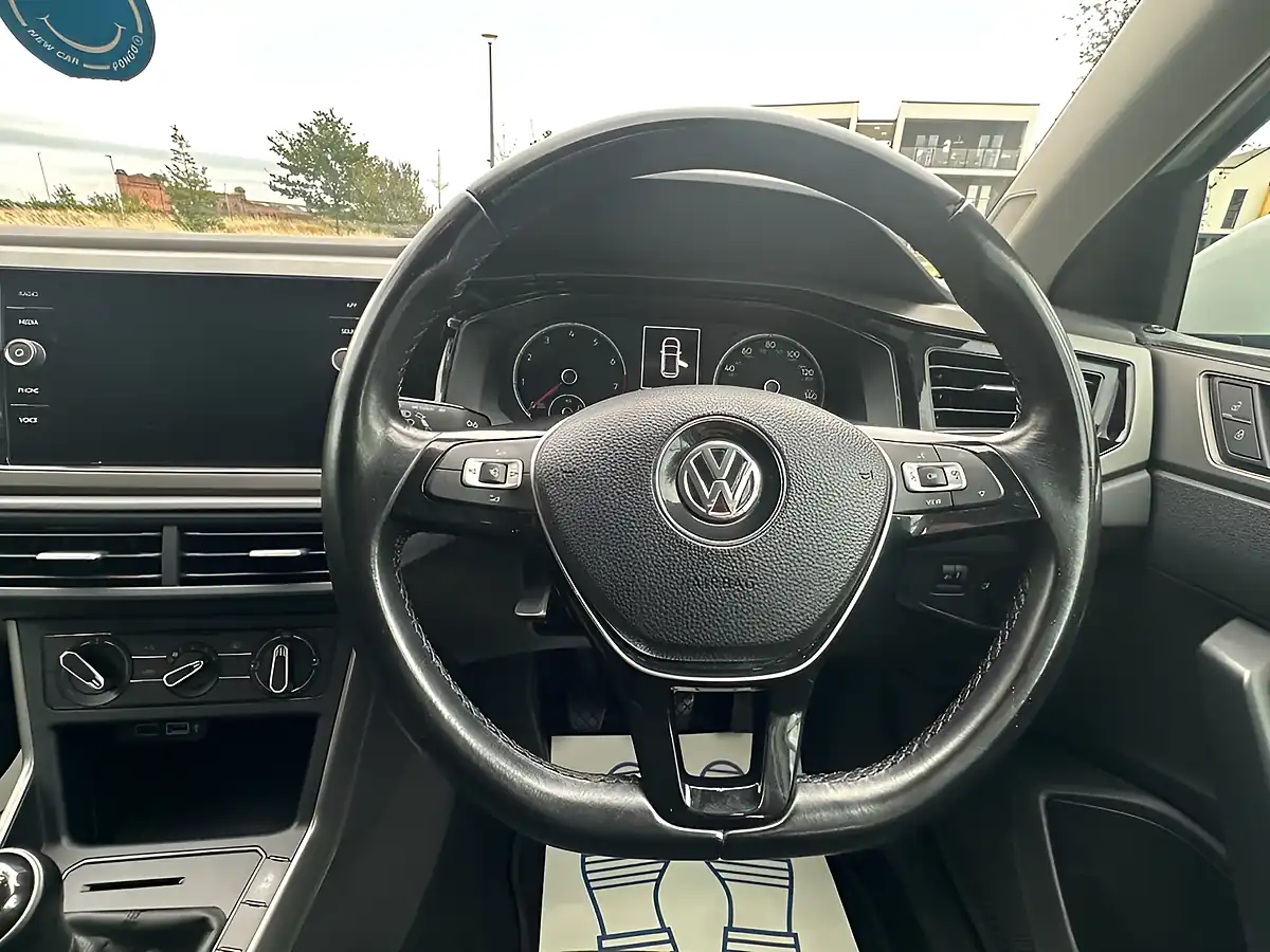 Used 2018 Volkswagen Polo Se White - Interior and Exterior details 12