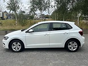Used 2018 Volkswagen Polo Se White - Interior and Exterior details 3