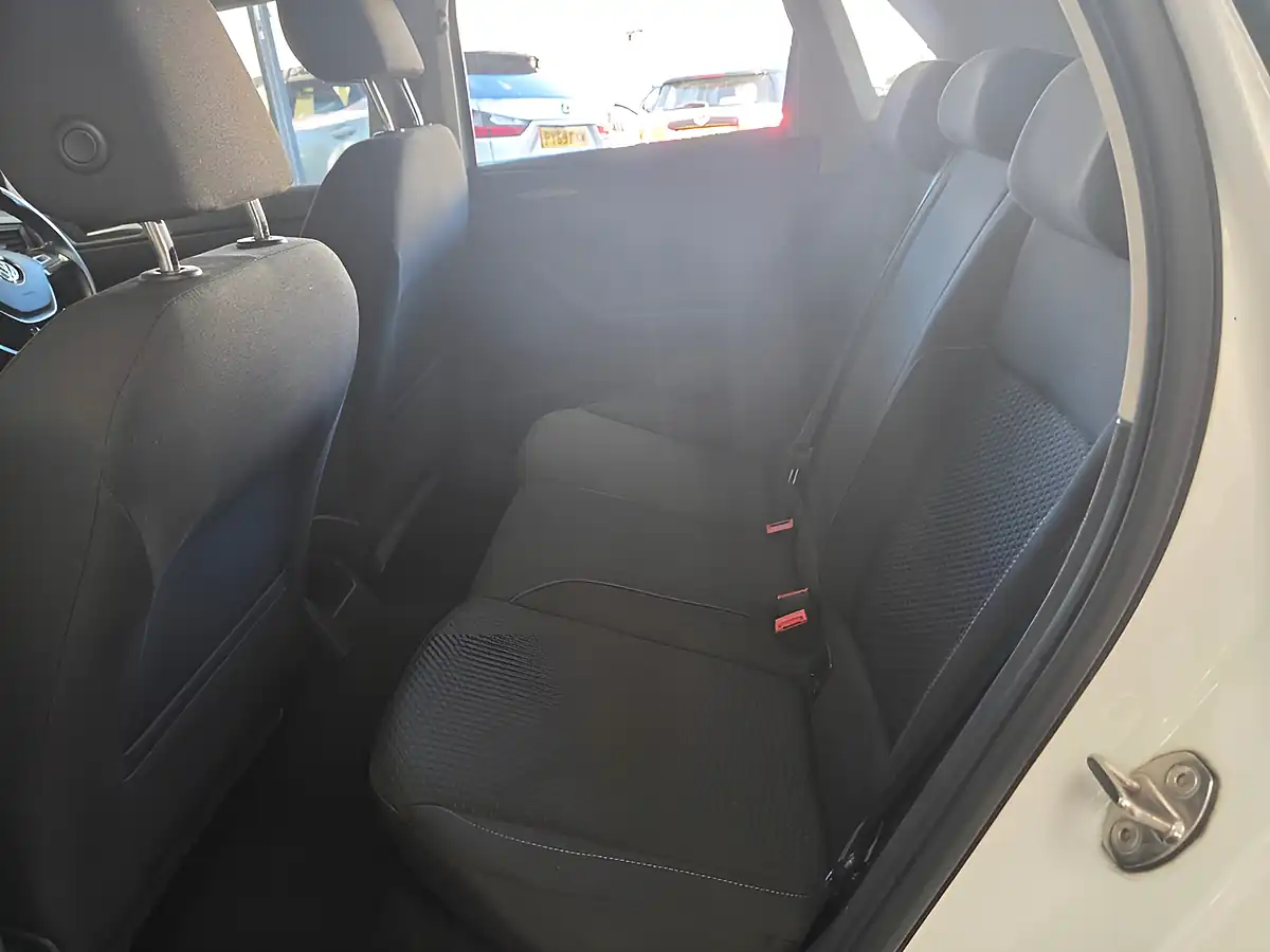Used 2018 Volkswagen Polo Se White - Interior and Exterior details 11