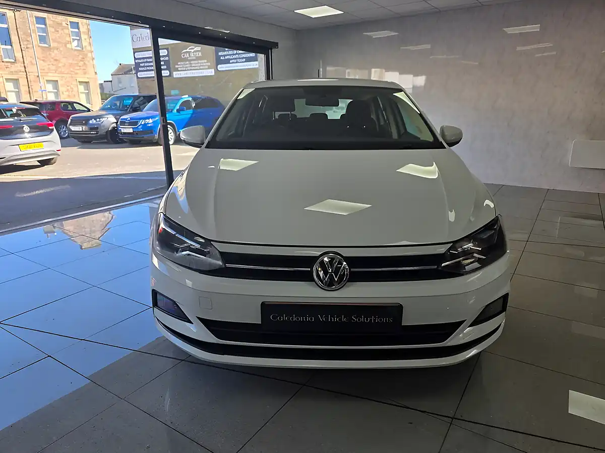 Used 2018 Volkswagen Polo Se White - Interior and Exterior details 20