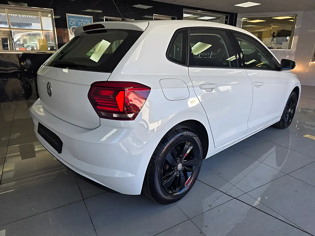 Used 2018 Volkswagen Polo Se White - Interior and Exterior details 4