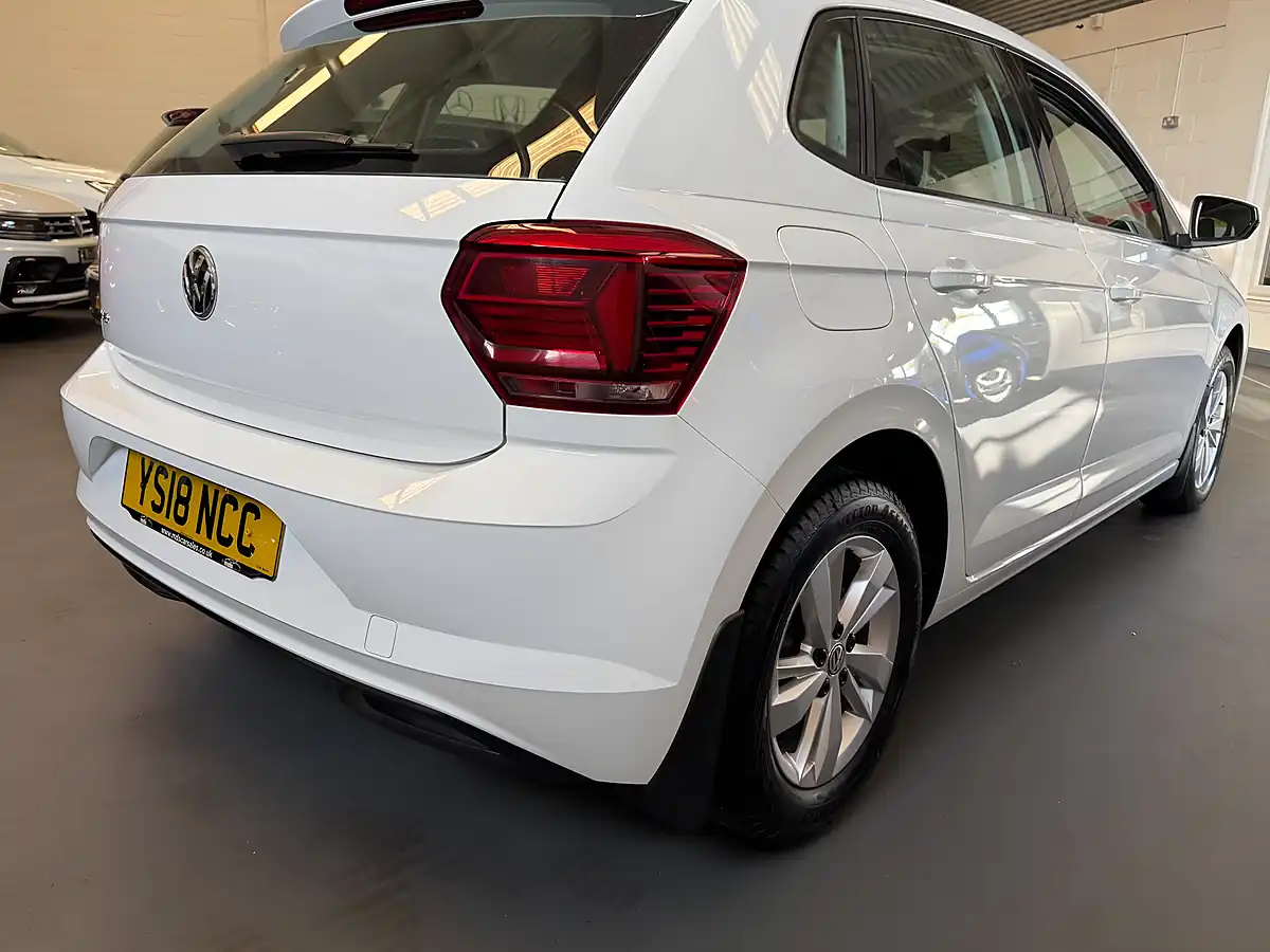 Used 2018 Volkswagen Polo Se White - Interior and Exterior details 9