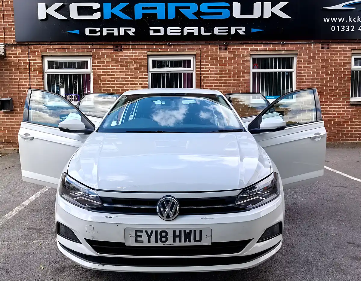 Used 2018 Volkswagen Polo Se White - Interior and Exterior details 20
