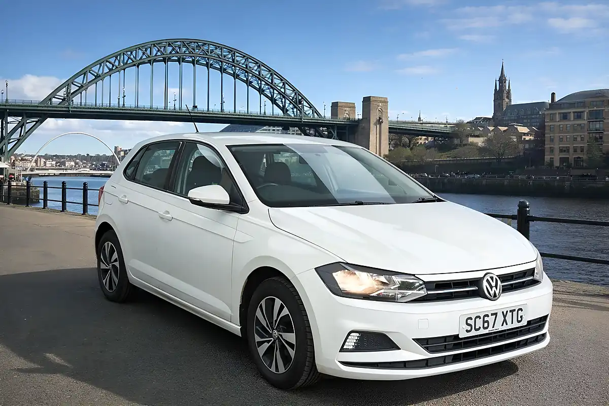 Used 2018 Volkswagen Polo Se White - Front View