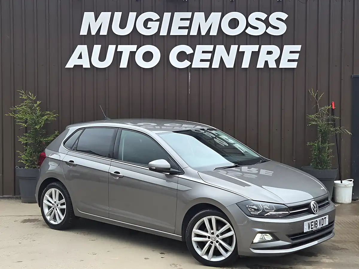 Used 2018 Volkswagen Polo Sel Grey - Front View