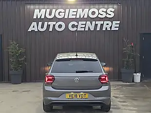 Used 2018 Volkswagen Polo Sel Grey - Interior and Exterior details 5