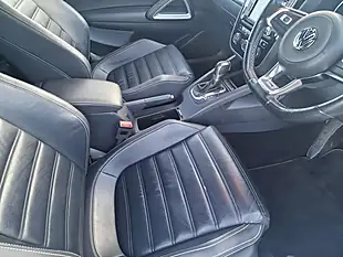 Used 2018 Volkswagen Scirocco R-Line White - Interior and Exterior details 14
