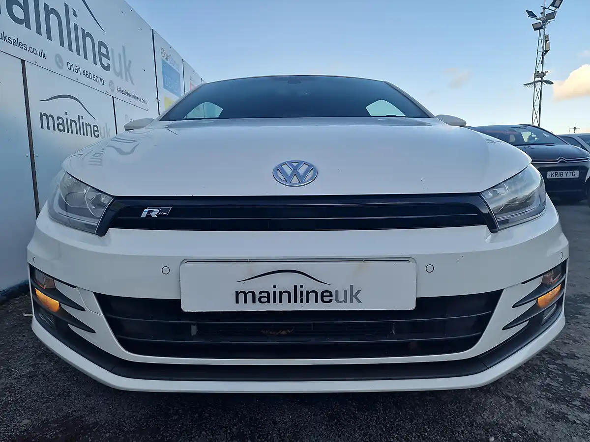 Used 2018 Volkswagen Scirocco R-Line White - Interior and Exterior details 2