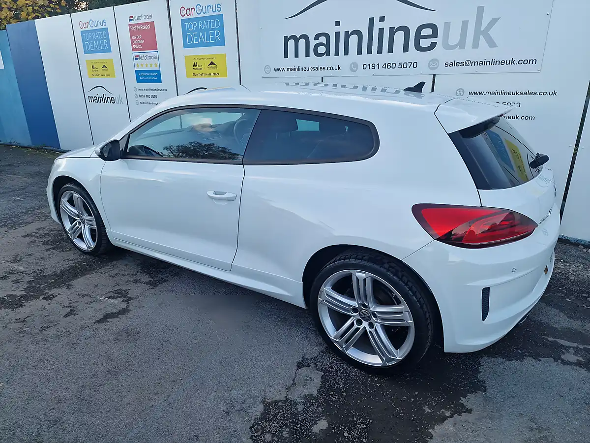Used 2018 Volkswagen Scirocco R-Line White - Interior and Exterior details 4