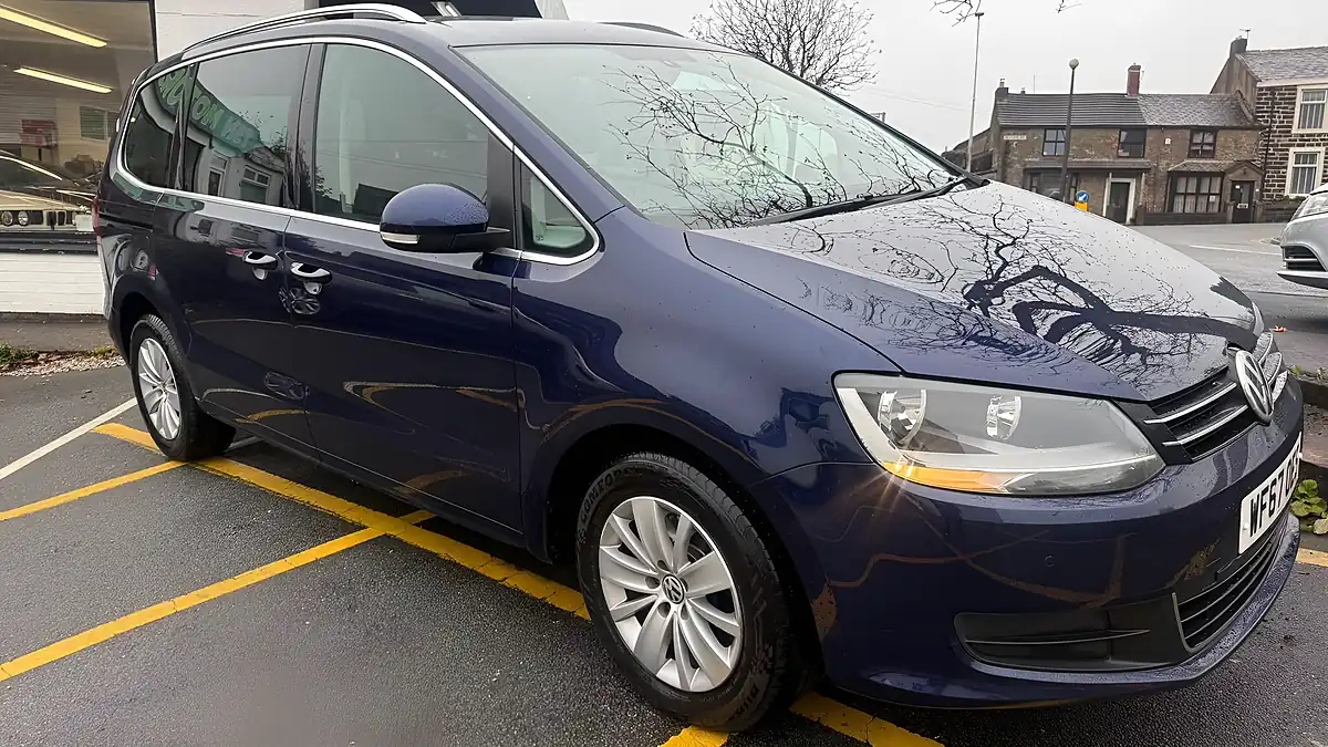 Used 2018 Volkswagen Sharan Se Blue - Interior and Exterior details 8