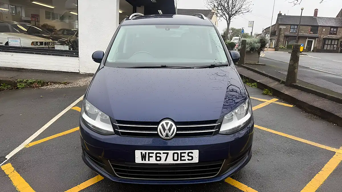 Used 2018 Volkswagen Sharan Se Blue - Interior and Exterior details 9