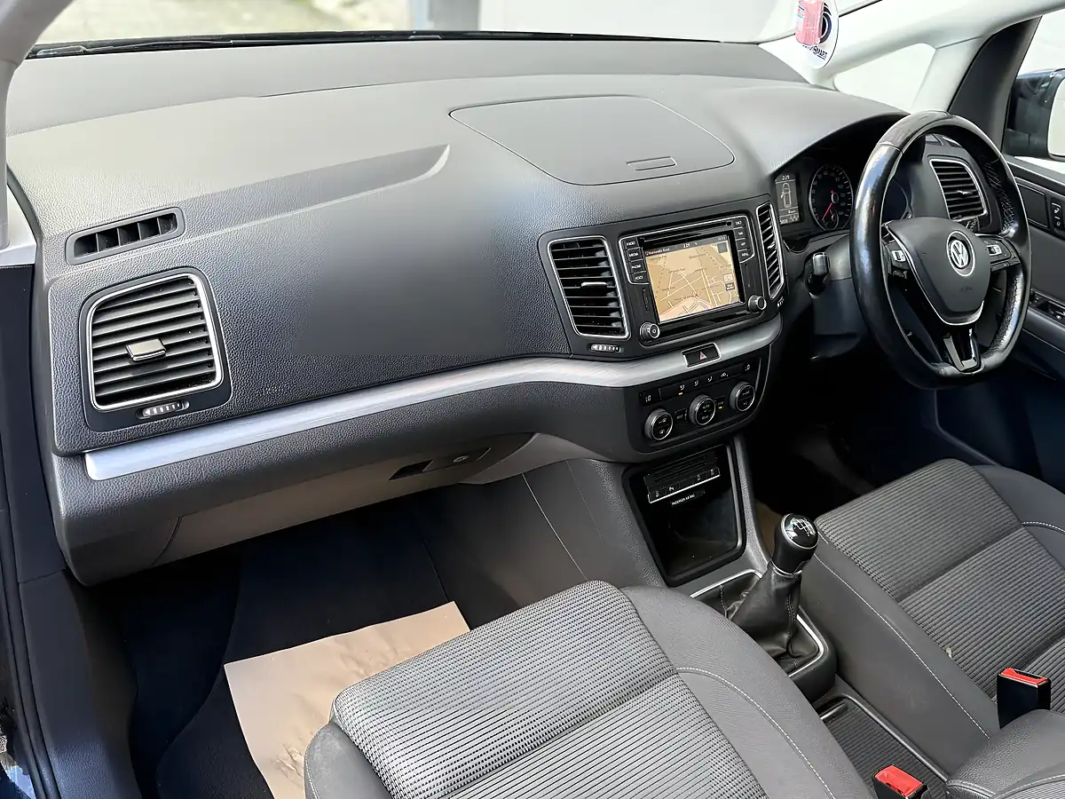 Used 2018 Volkswagen Sharan Se Nav Black - Interior and Exterior details 14