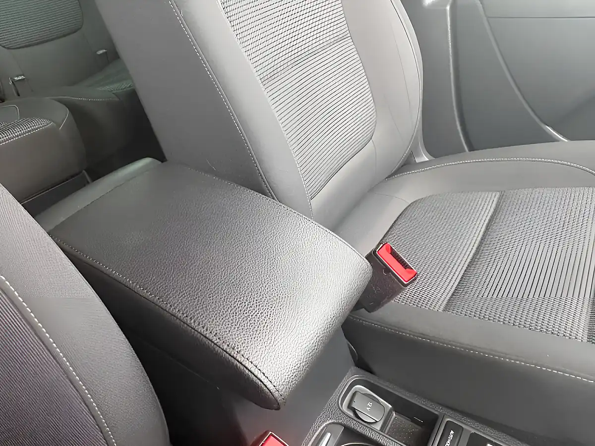 Used 2018 Volkswagen Sharan Se Nav Blue - Interior and Exterior details 18