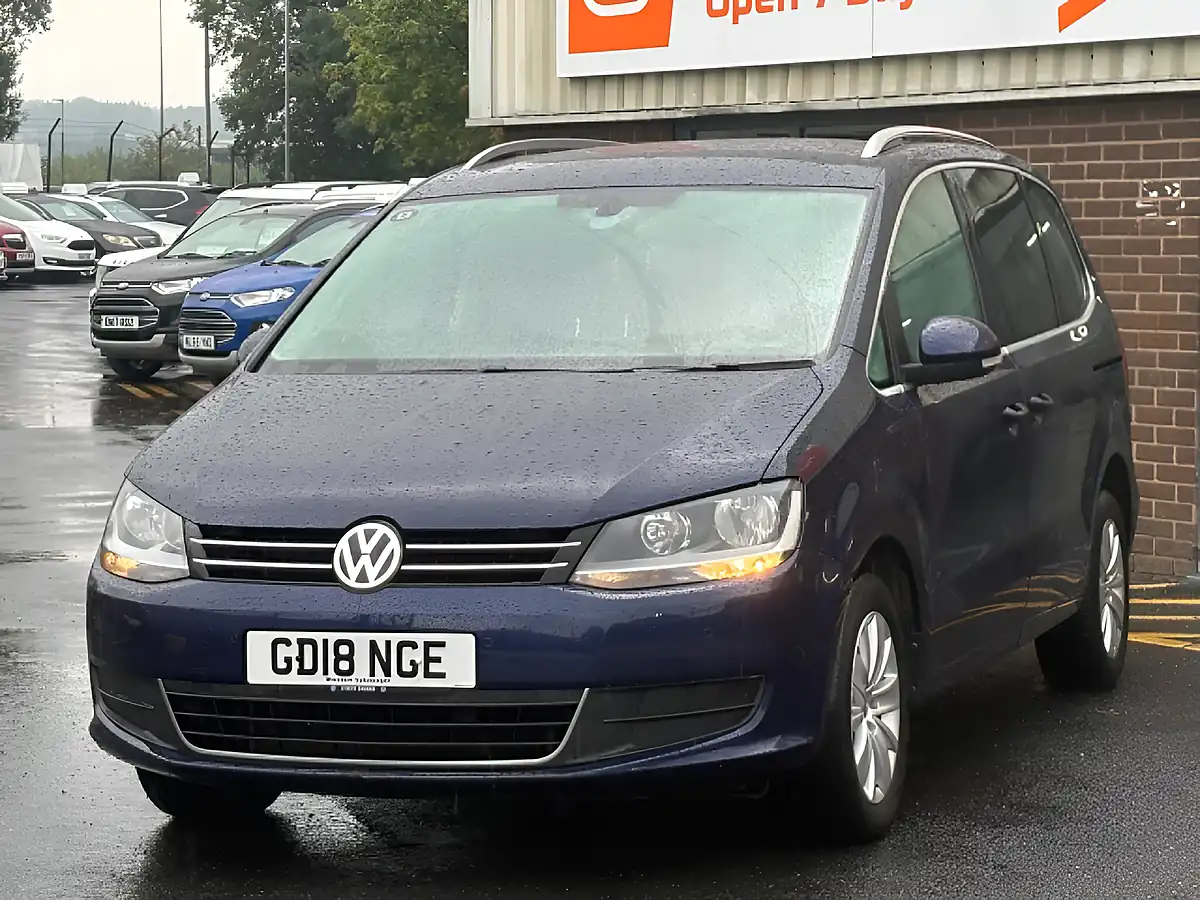Used 2018 Volkswagen Sharan Se Nav Blue - Interior and Exterior details 4