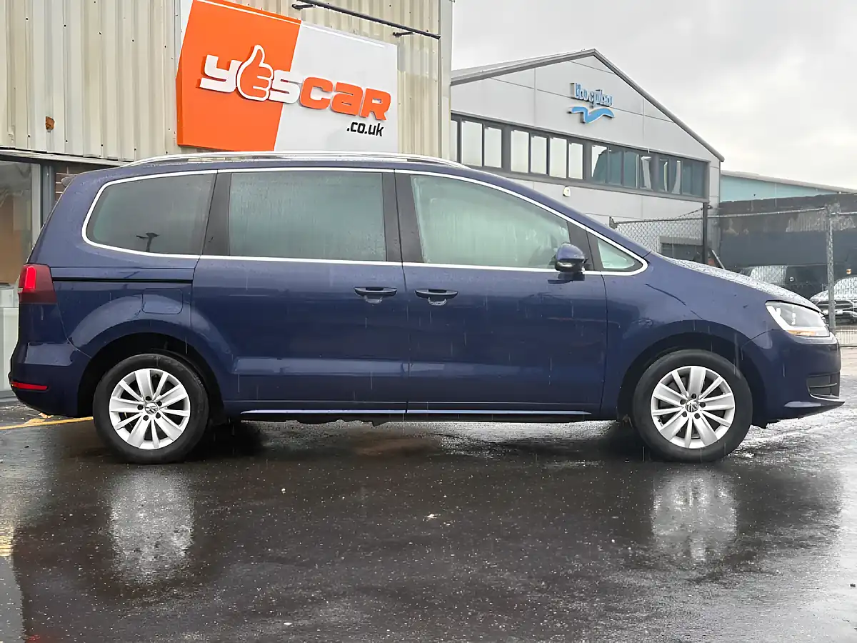 Used 2018 Volkswagen Sharan Se Nav Blue - Interior and Exterior details 6