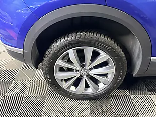 Used 2018 Volkswagen T-Roc Design Blue - Interior and Exterior details 13