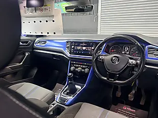 Used 2018 Volkswagen T-Roc Design Blue - Interior and Exterior details 15