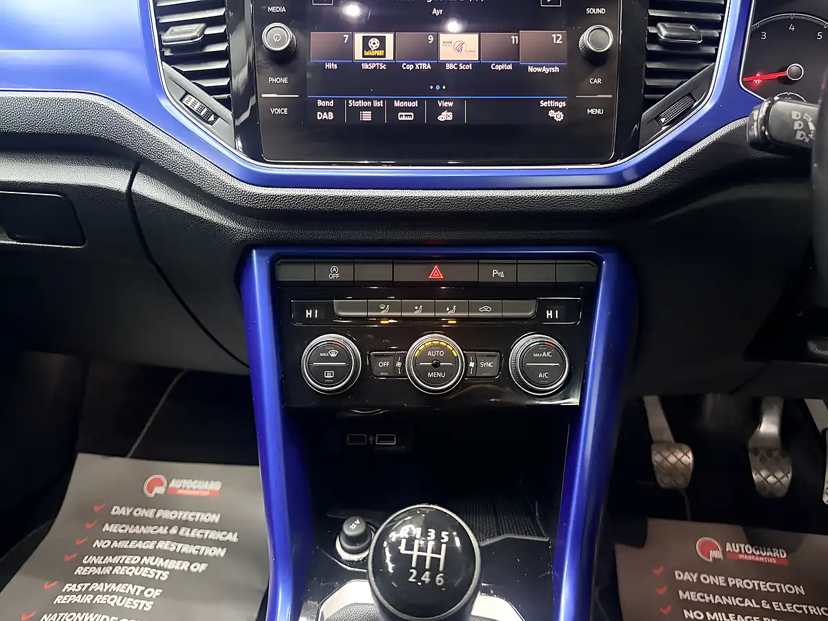 Used 2018 Volkswagen T-Roc Design Blue - Interior and Exterior details 19