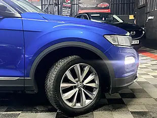 Used 2018 Volkswagen T-Roc Design Blue - Interior and Exterior details 3