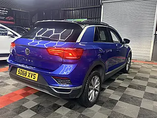 Used 2018 Volkswagen T-Roc Design Blue - Interior and Exterior details 4