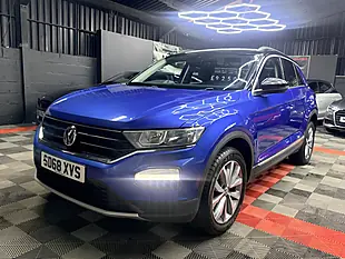 Used 2018 Volkswagen T-Roc Design Blue - Interior and Exterior details 5