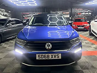 Used 2018 Volkswagen T-Roc Design Blue - Interior and Exterior details 7