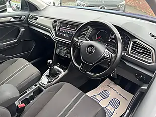 Used 2018 Volkswagen T-Roc Design Blue - Interior and Exterior details 10