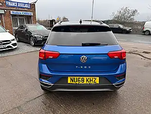 Used 2018 Volkswagen T-Roc Design Blue - Interior and Exterior details 12