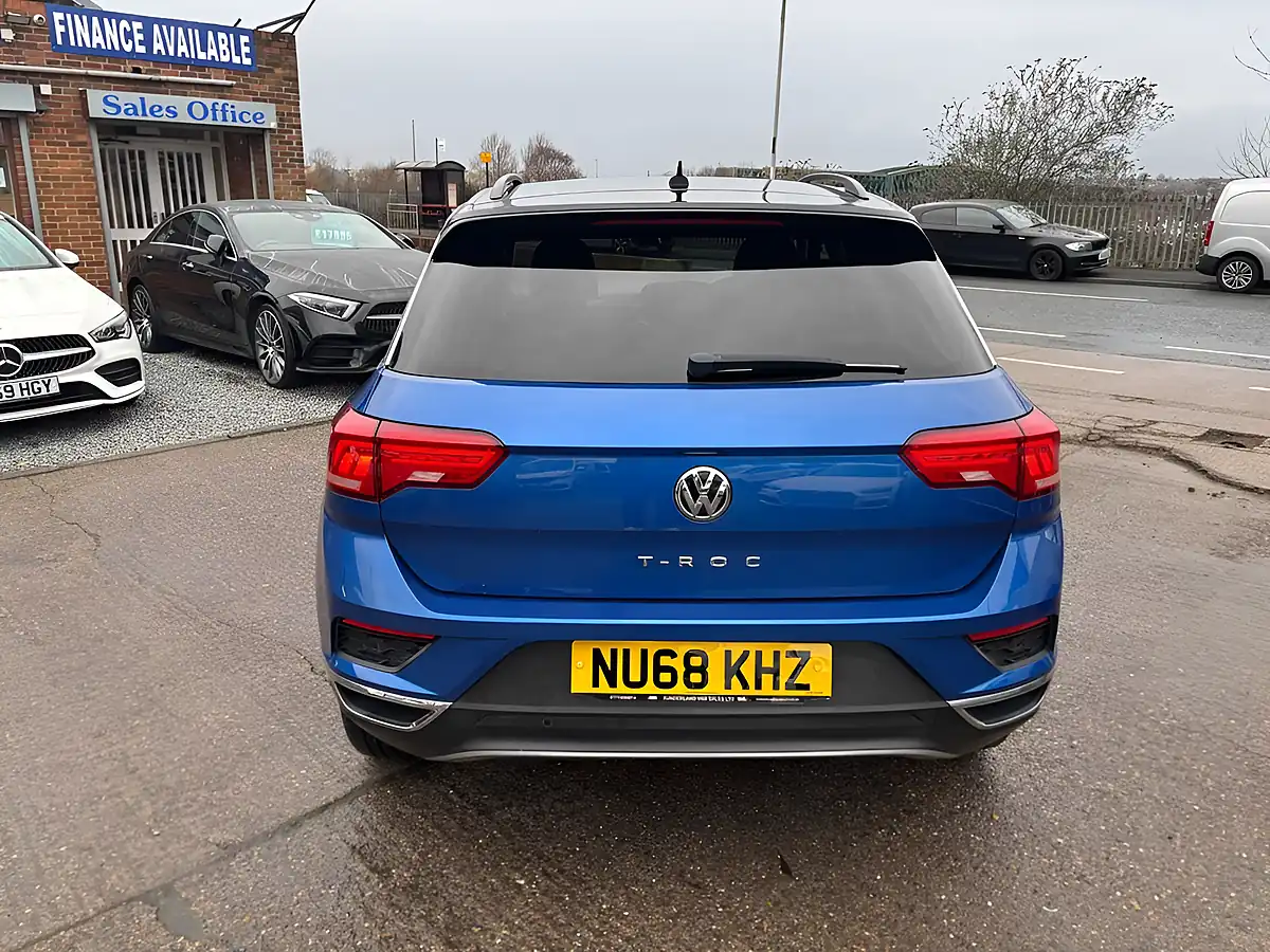 Used 2018 Volkswagen T-Roc Design Blue - Interior and Exterior details 12