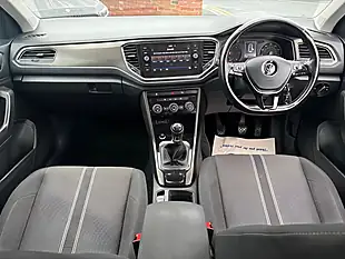 Used 2018 Volkswagen T-Roc Design Blue - Interior and Exterior details 14