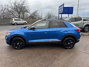 Used 2018 Volkswagen T-Roc Design Blue - Interior and Exterior details 5