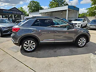 Used 2018 Volkswagen T-Roc Design Grey - Interior and Exterior details 17