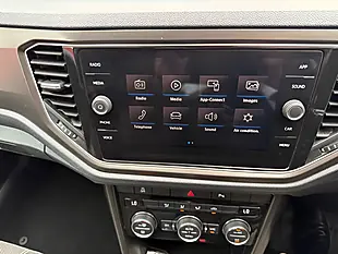 Used 2018 Volkswagen T-Roc Design Grey - Interior and Exterior details 12