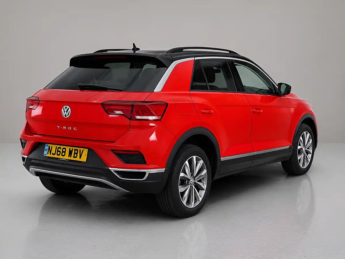 Used 2018 Volkswagen T-Roc Design Red - Interior and Exterior details 6