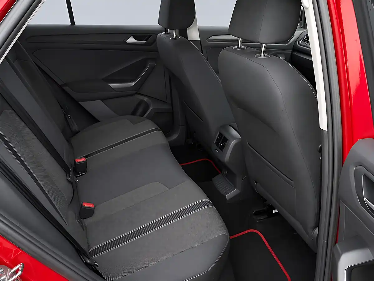 Used 2018 Volkswagen T-Roc Design Red - Interior and Exterior details 9