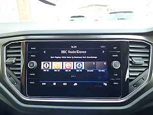 Used 2018 Volkswagen T-Roc Design Turmeric Yellow Metallic - Interior and Exterior details 14