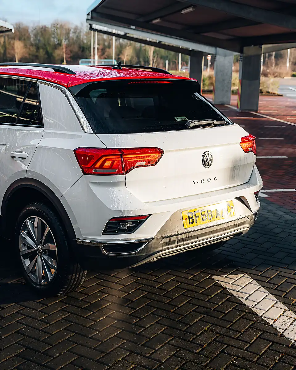 Used 2018 Volkswagen T-Roc Design White - Interior and Exterior details 10