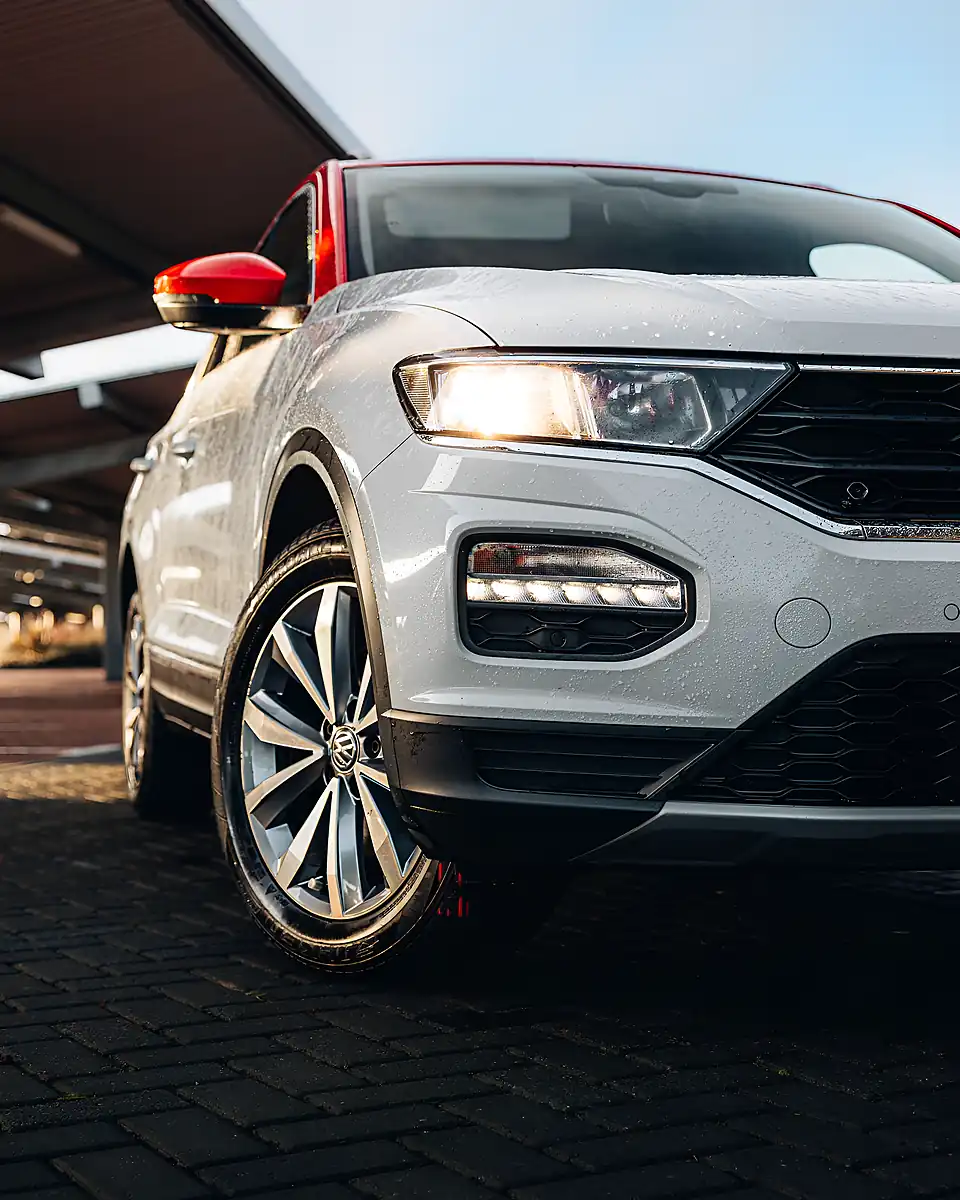 Used 2018 Volkswagen T-Roc Design White - Interior and Exterior details 16