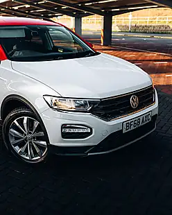 Used 2018 Volkswagen T-Roc Design White - Interior and Exterior details 17