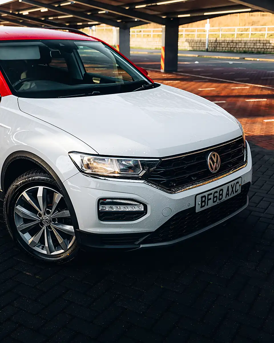 Used 2018 Volkswagen T-Roc Design White - Interior and Exterior details 17