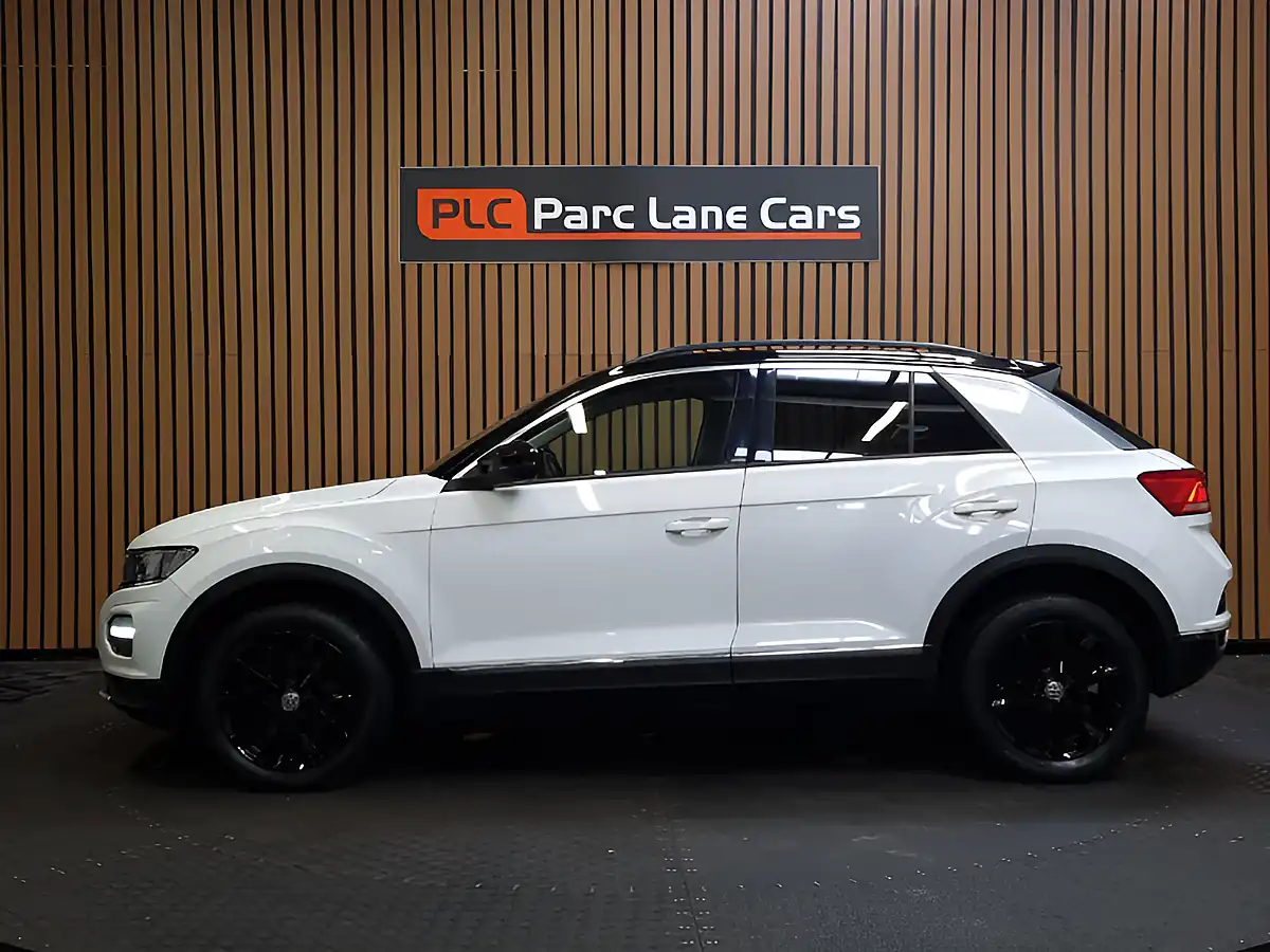Used 2018 Volkswagen T-Roc Design White - Interior and Exterior details 11