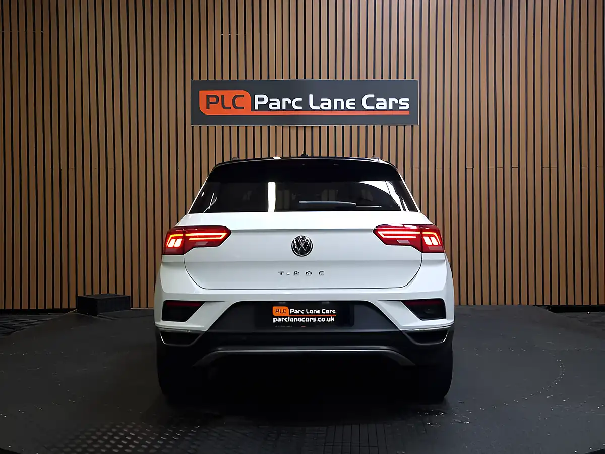 Used 2018 Volkswagen T-Roc Design White - Interior and Exterior details 8