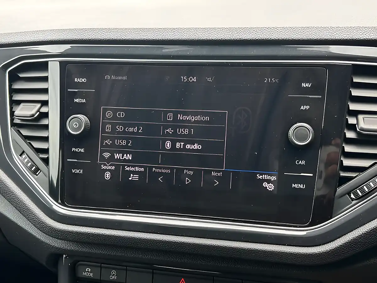 Used 2018 Volkswagen T-Roc R-Line Blue - Interior and Exterior details 18