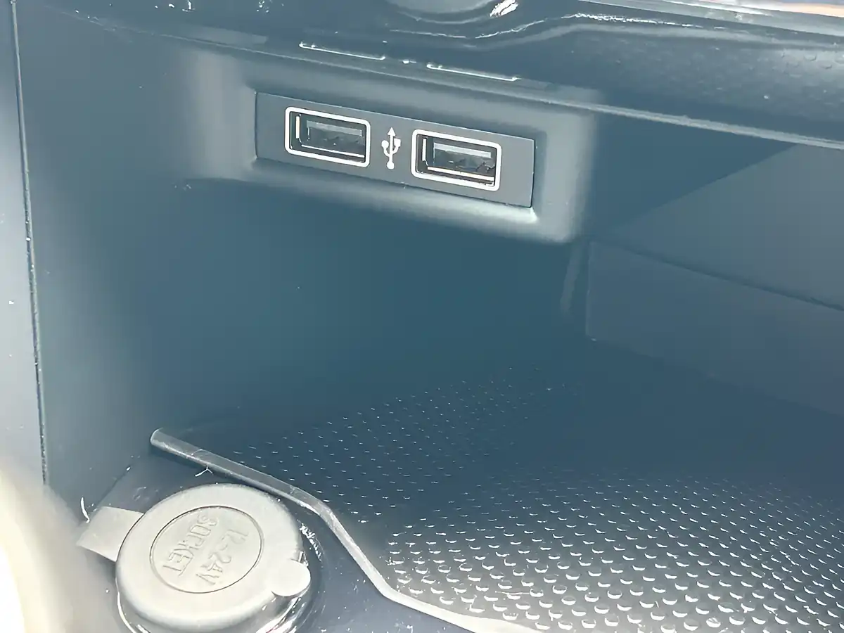 Used 2018 Volkswagen T-Roc R-Line Blue - Interior and Exterior details 20