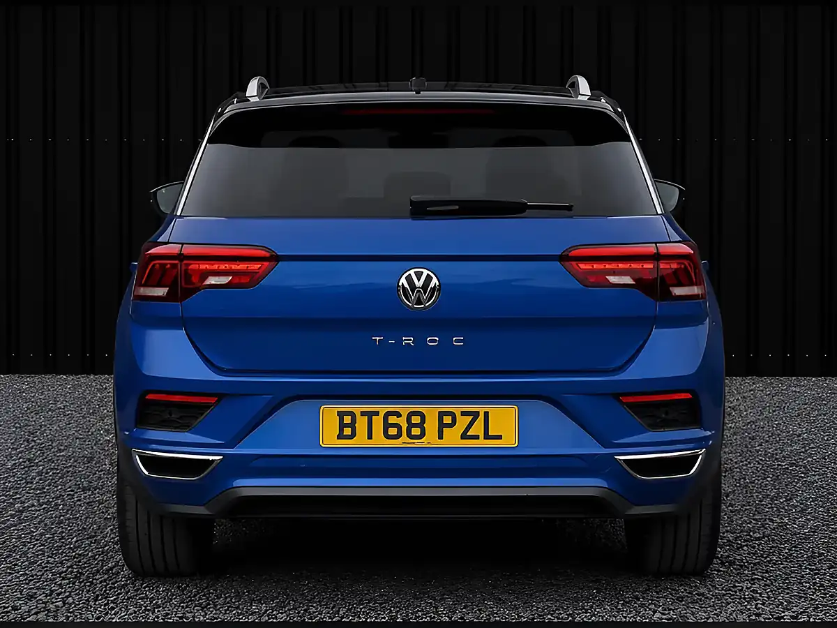 Used 2018 Volkswagen T-Roc R-Line Blue - Interior and Exterior details 7