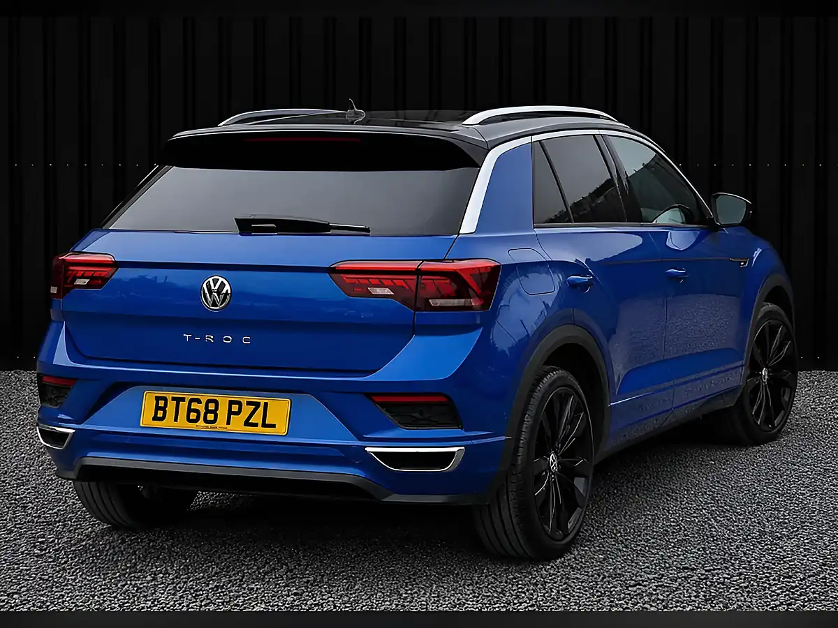 Used 2018 Volkswagen T-Roc R-Line Blue - Interior and Exterior details 8