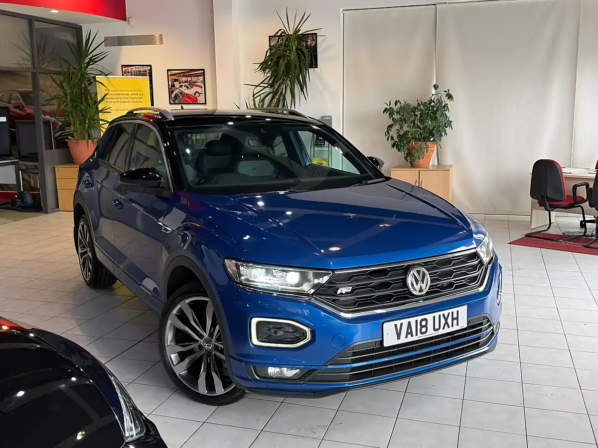 Used 2018 Volkswagen T-Roc R-Line Blue - Front View